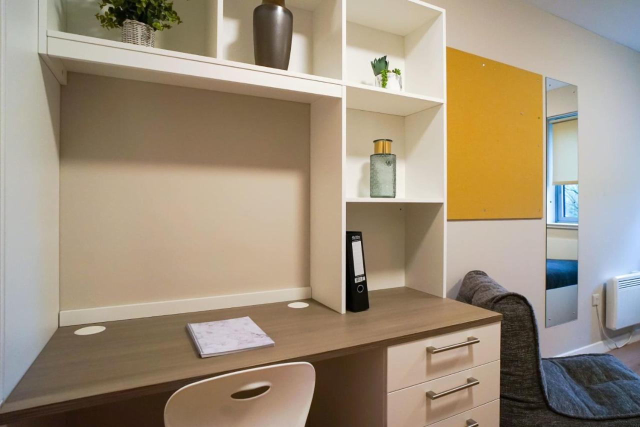 1 Bedroom Apartments, Studios And Ensuite Bedrooms With Shared Kitchen At Centro House In ستيرلينج المظهر الخارجي الصورة