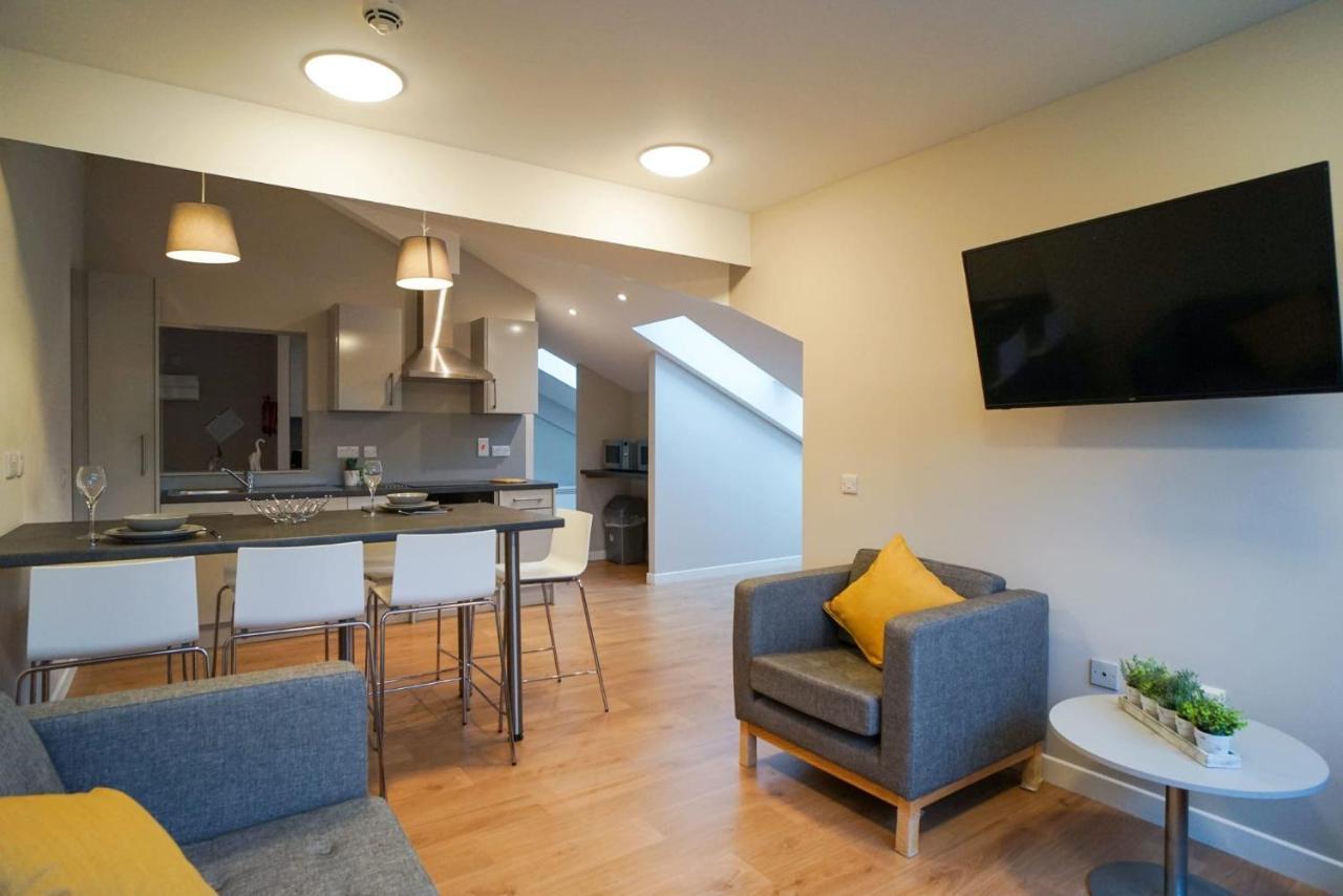 1 Bedroom Apartments, Studios And Ensuite Bedrooms With Shared Kitchen At Centro House In ستيرلينج المظهر الخارجي الصورة