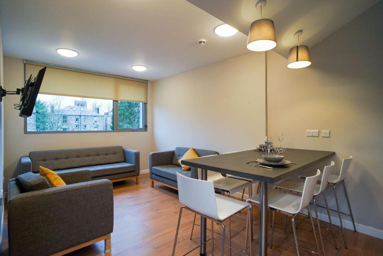 1 Bedroom Apartments, Studios And Ensuite Bedrooms With Shared Kitchen At Centro House In ستيرلينج المظهر الخارجي الصورة