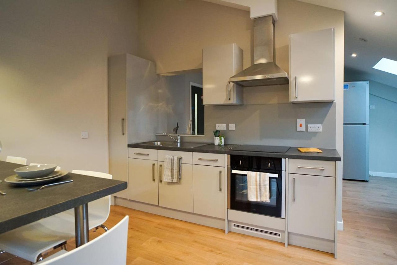 1 Bedroom Apartments, Studios And Ensuite Bedrooms With Shared Kitchen At Centro House In ستيرلينج المظهر الخارجي الصورة