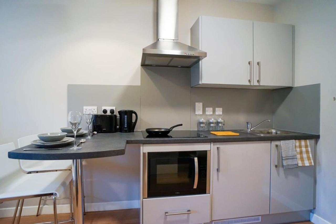 1 Bedroom Apartments, Studios And Ensuite Bedrooms With Shared Kitchen At Centro House In ستيرلينج المظهر الخارجي الصورة